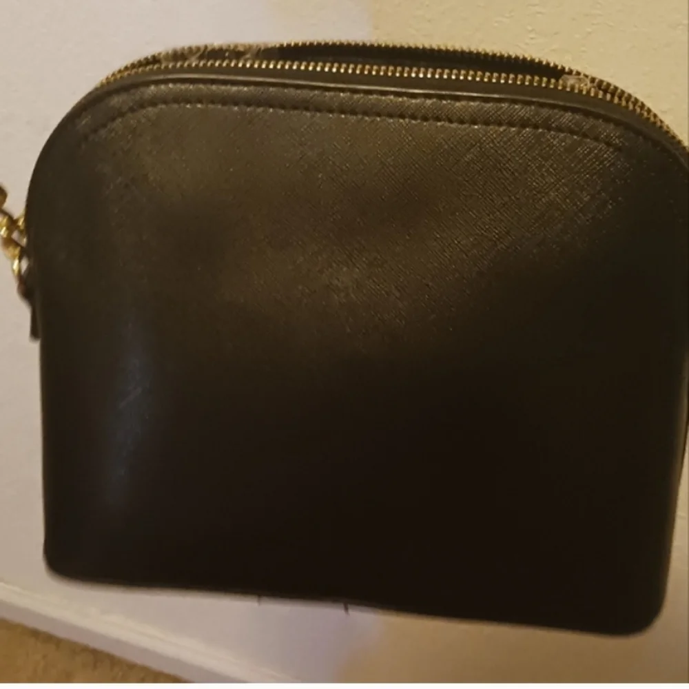 Steve Madden Crossbody Bag - Picture 2 of 3